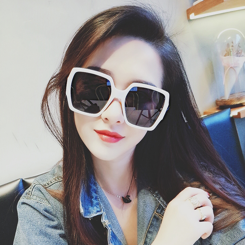 网红墨镜女2018新款黑色超大框偏光太阳镜女圆脸明星同款黑超眼镜
