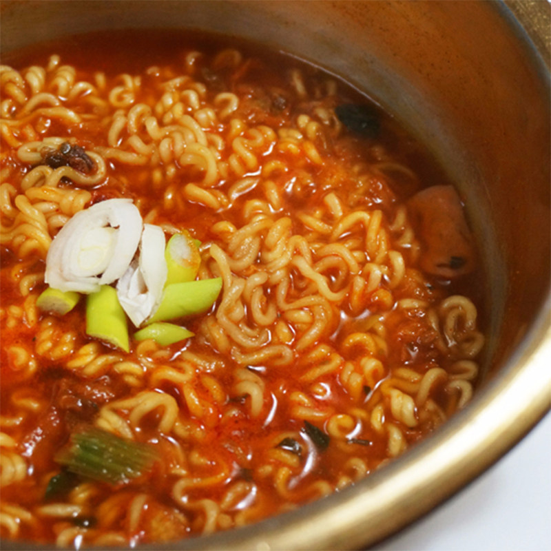 新品韩国进口三养超辣泡菜火腿汤面部队火锅面115g*5袋方便面泡面