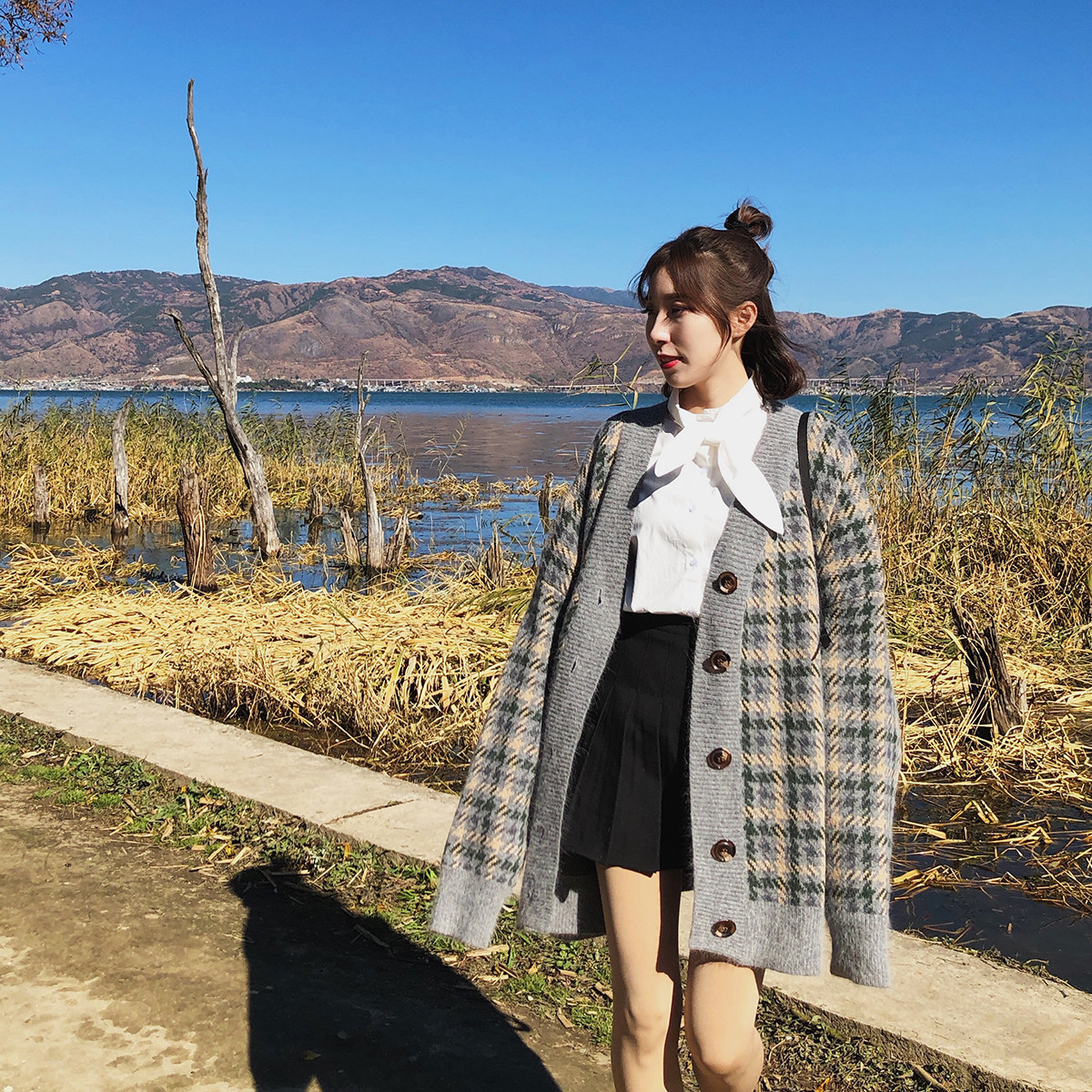 去购买 有着极佳的垂坠感,穿在身上能够遮肉显瘦,穿出女神般的气质和