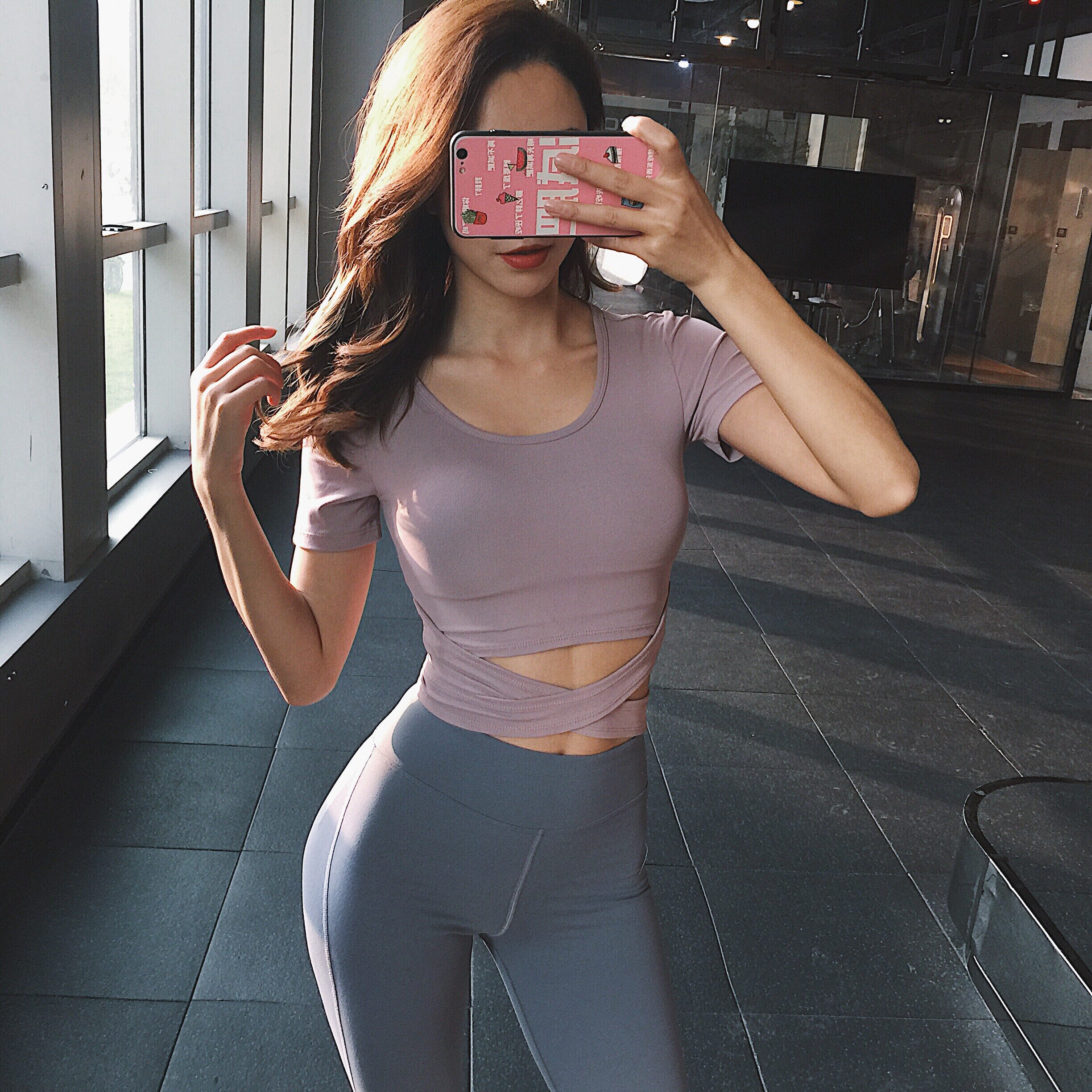 性感露脐交叉下摆运动上衣女短袖速干健身t恤半袖短款紧身瑜伽服