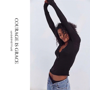 黑色紧身t恤女 长袖