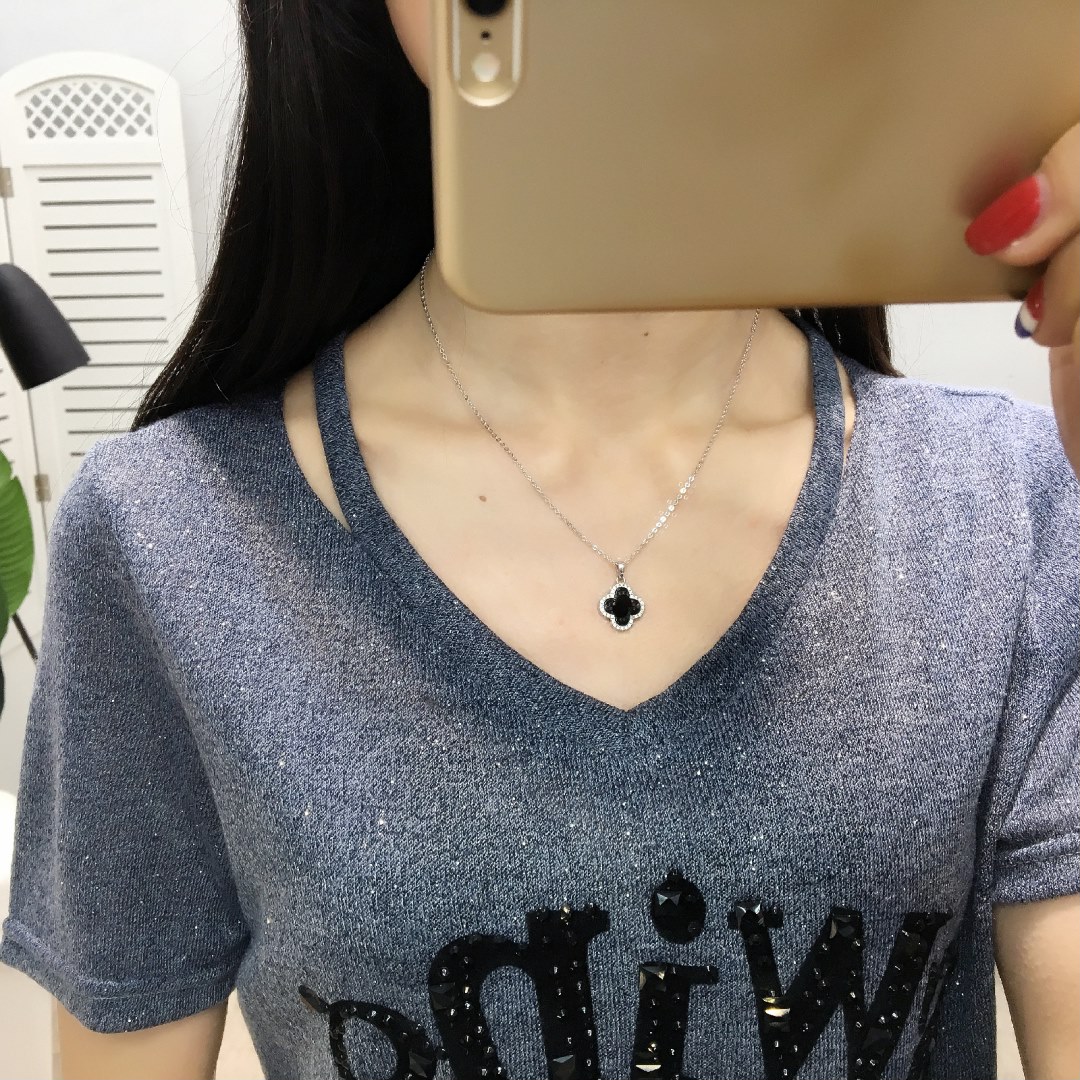 2018夏装新款亮片冰丝t恤女半袖短袖打底衫V