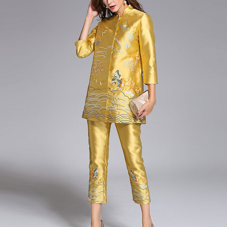 两件套女2017新款美伦女装复古刺绣中长款外套九分小脚裤时尚套装