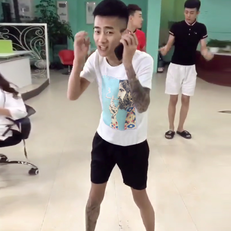 潮男短袖t恤快手