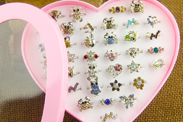 小孩儿童宝石戒指镶钻水晶首饰品配饰指环男女