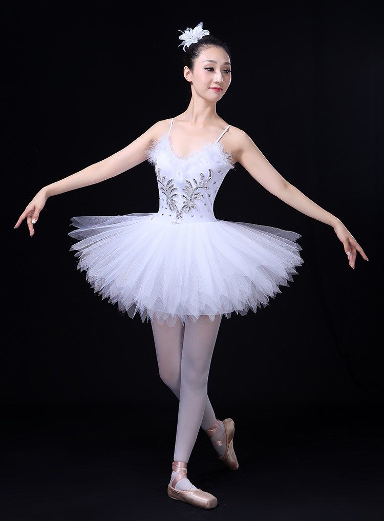 成人_新款女成人芭蕾舞裙森系小天鹅蓬蓬纱裙白色吊带连衣裙芭蕾演出