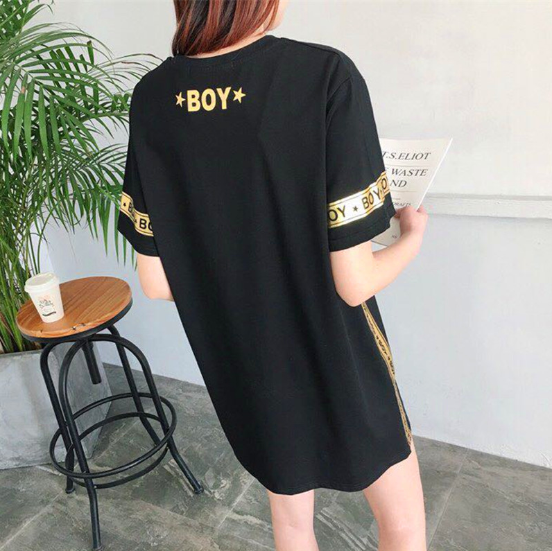 boyt恤 短袖_香港2019款女装宽松显瘦纯棉短袖boyt恤女烫金老鹰中长款