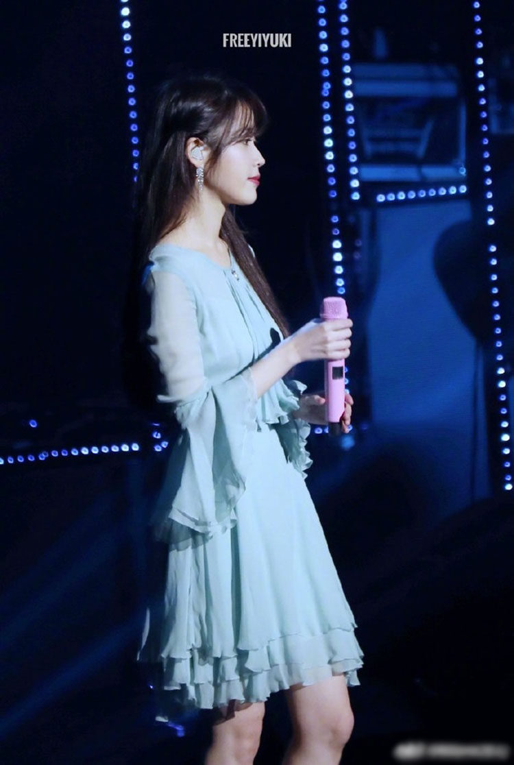 iu李智恩明星同款连衣裙韩版荷叶边短款a型裙子2018春夏新款女装