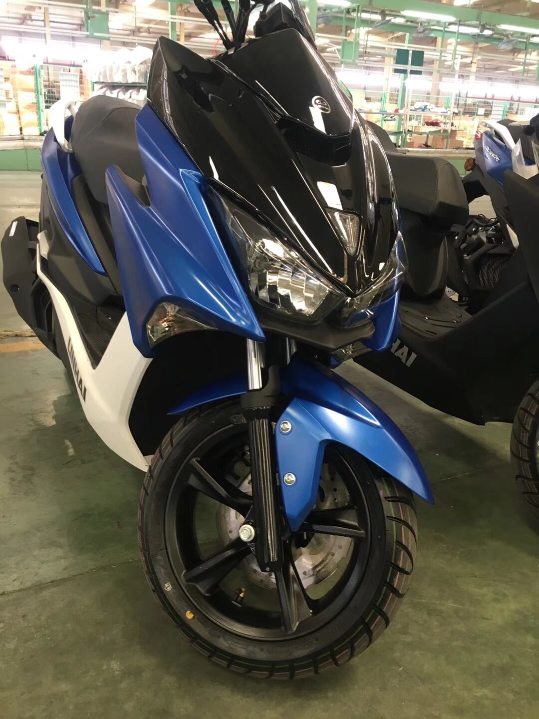 踏板车摩托车_新款林海摩托新领程force175踏板摩托车175cc水冷电喷