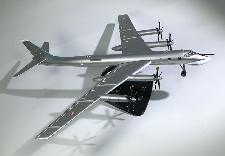 1:144 图95 tu-95俄罗斯远程战略轰炸机战斗机飞机模型优惠券