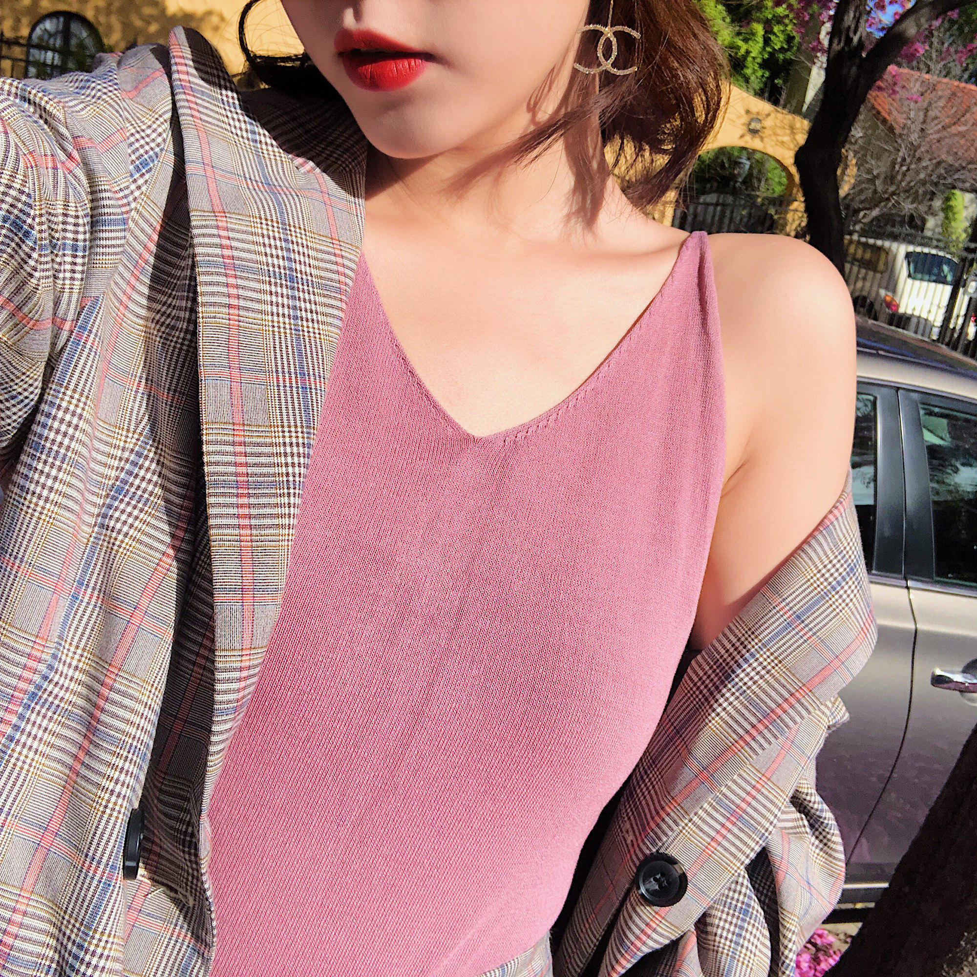 背带打底衫,小胸还愁不够性感?