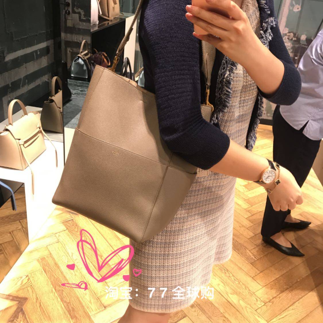 正品代购celine 赛琳 sangle 大号柔软粒面牛皮单肩包 水桶包