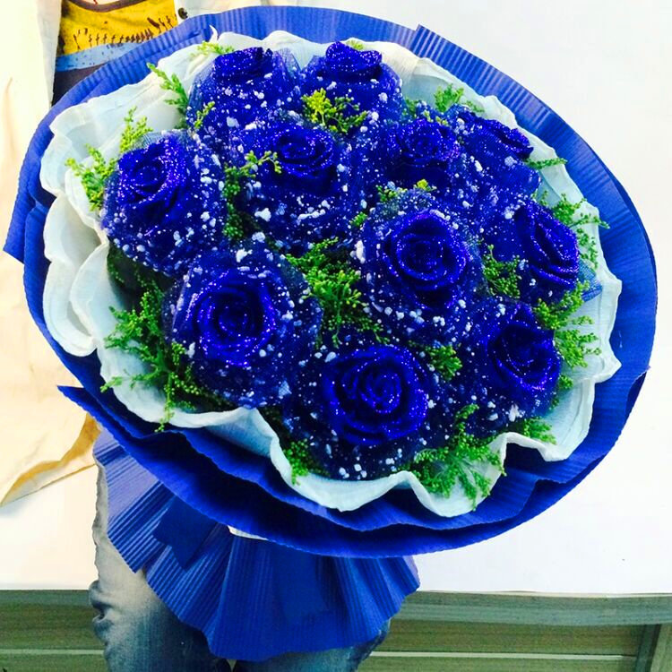 蓝色妖姬鲜花礼盒大额优惠券