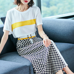 2018夏季新款女装 深圳精品套装时尚装饰T恤