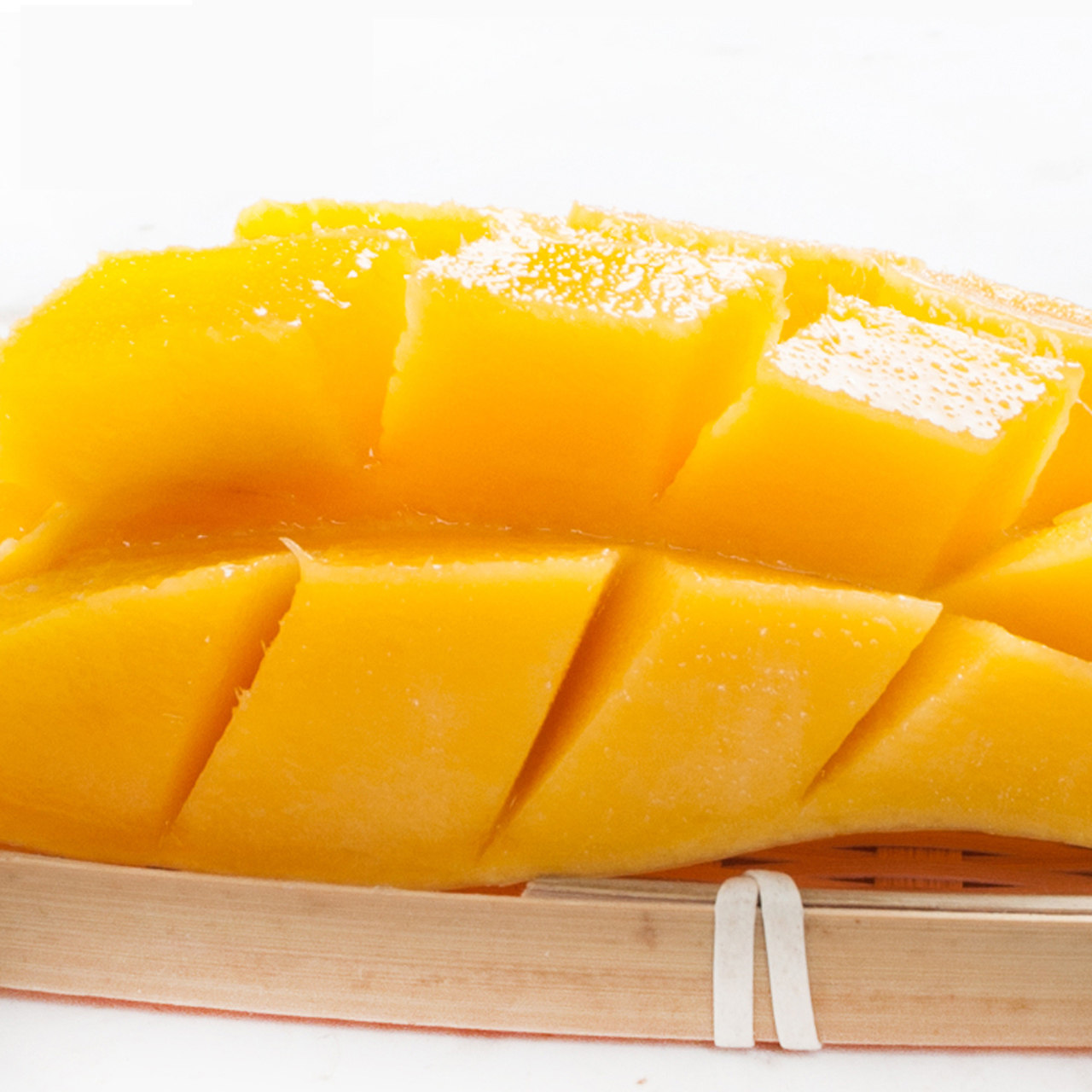 新鲜水果云南鹰嘴芒果热带果非大青芒贵妃