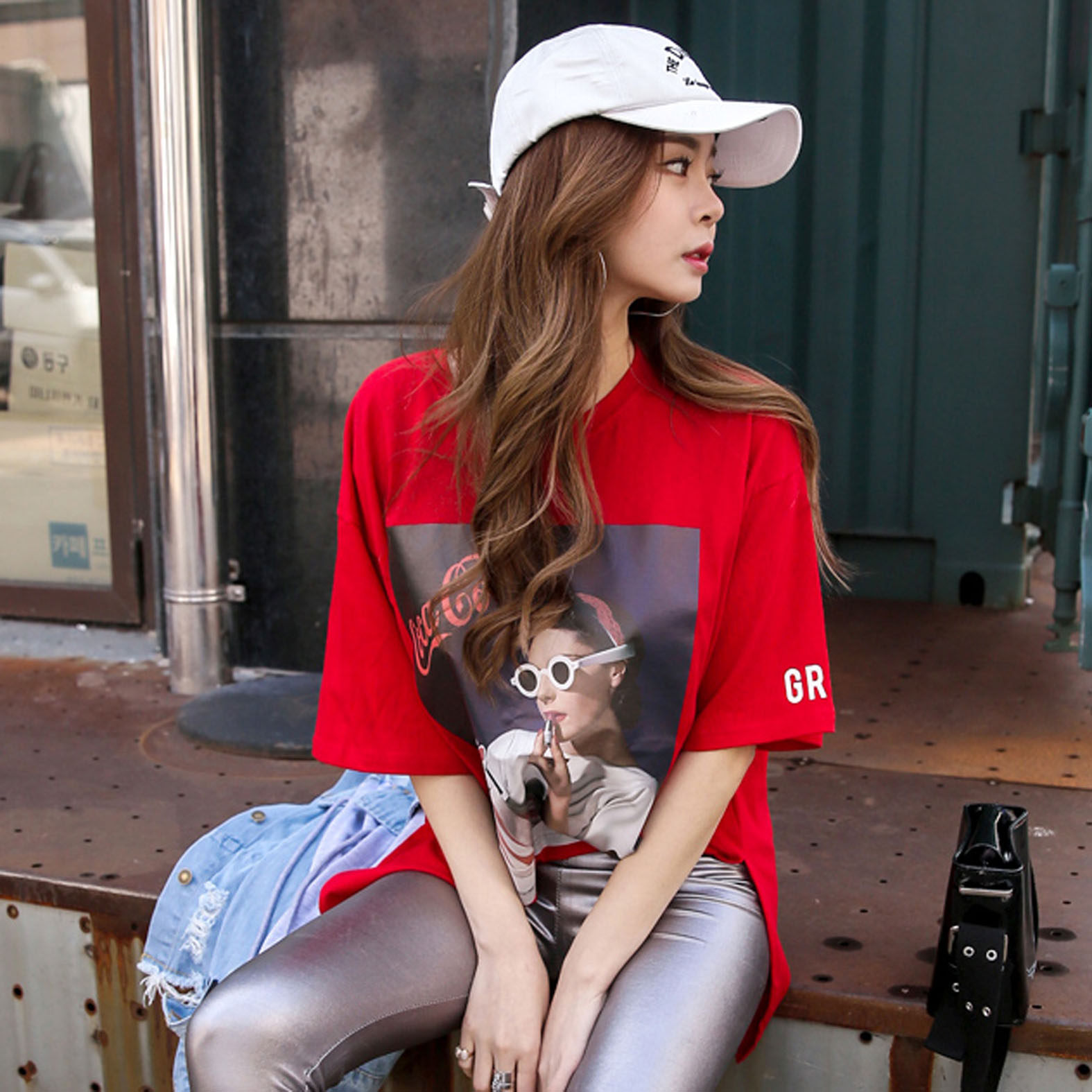 『show韩国站』正品代购女士旧海报女郎印花休闲宽松开衩短袖t恤