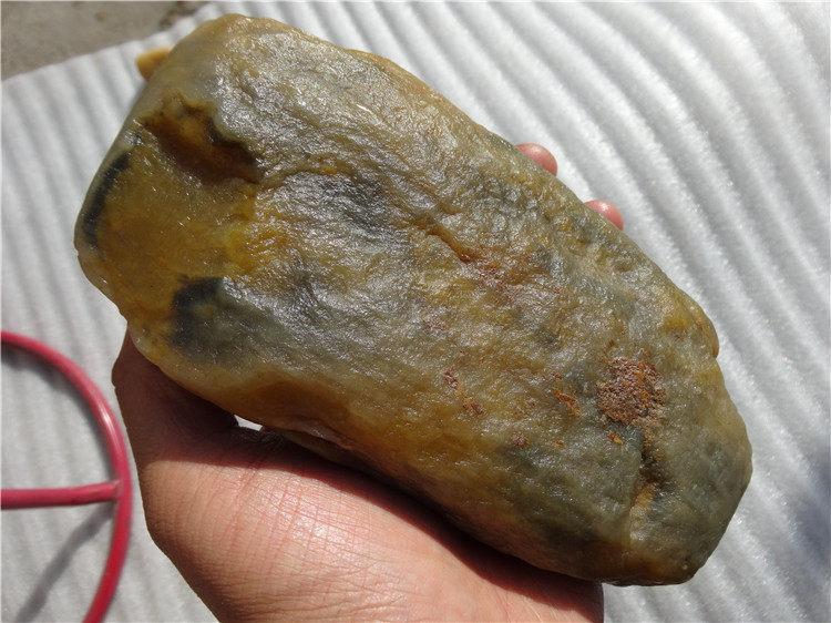 极品金丝玉宝石光原石图片大全