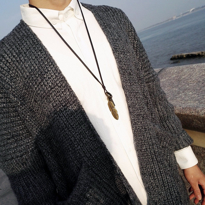 衣服配饰男_日韩衬衫配饰品文艺毛衣链子潮男士长吊坠情侣羽毛项链