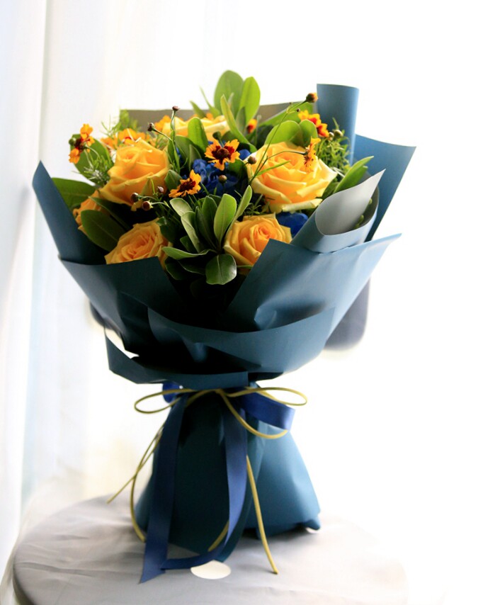 全国顺丰包邮黄玫瑰花混搭花束韩式手捧花520北京同城鲜花速递