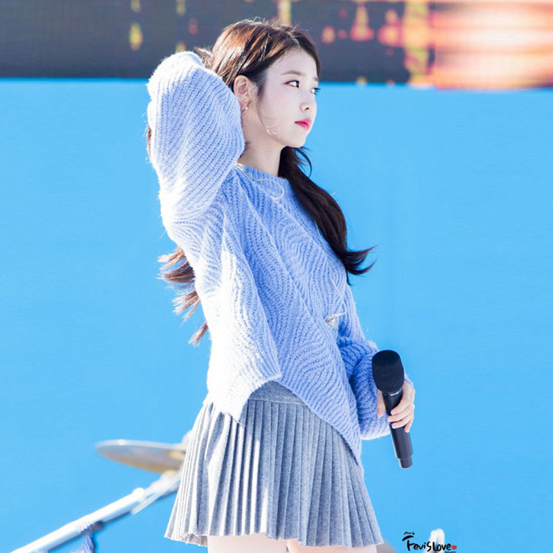 iu同款裙_2018秋冬新款iu明星同款百搭尼料百褶裙李智恩学院风半身裙