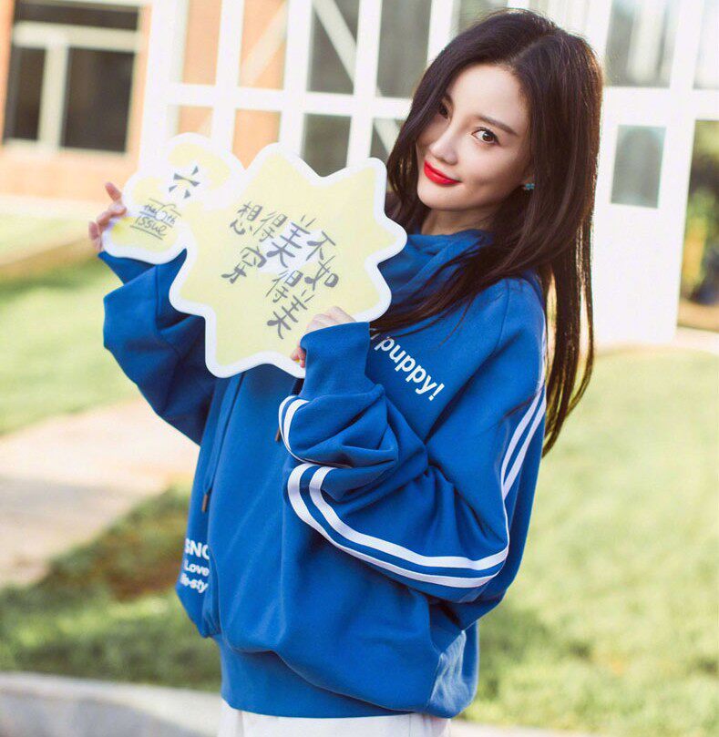 一折套头卫衣李小璐同款