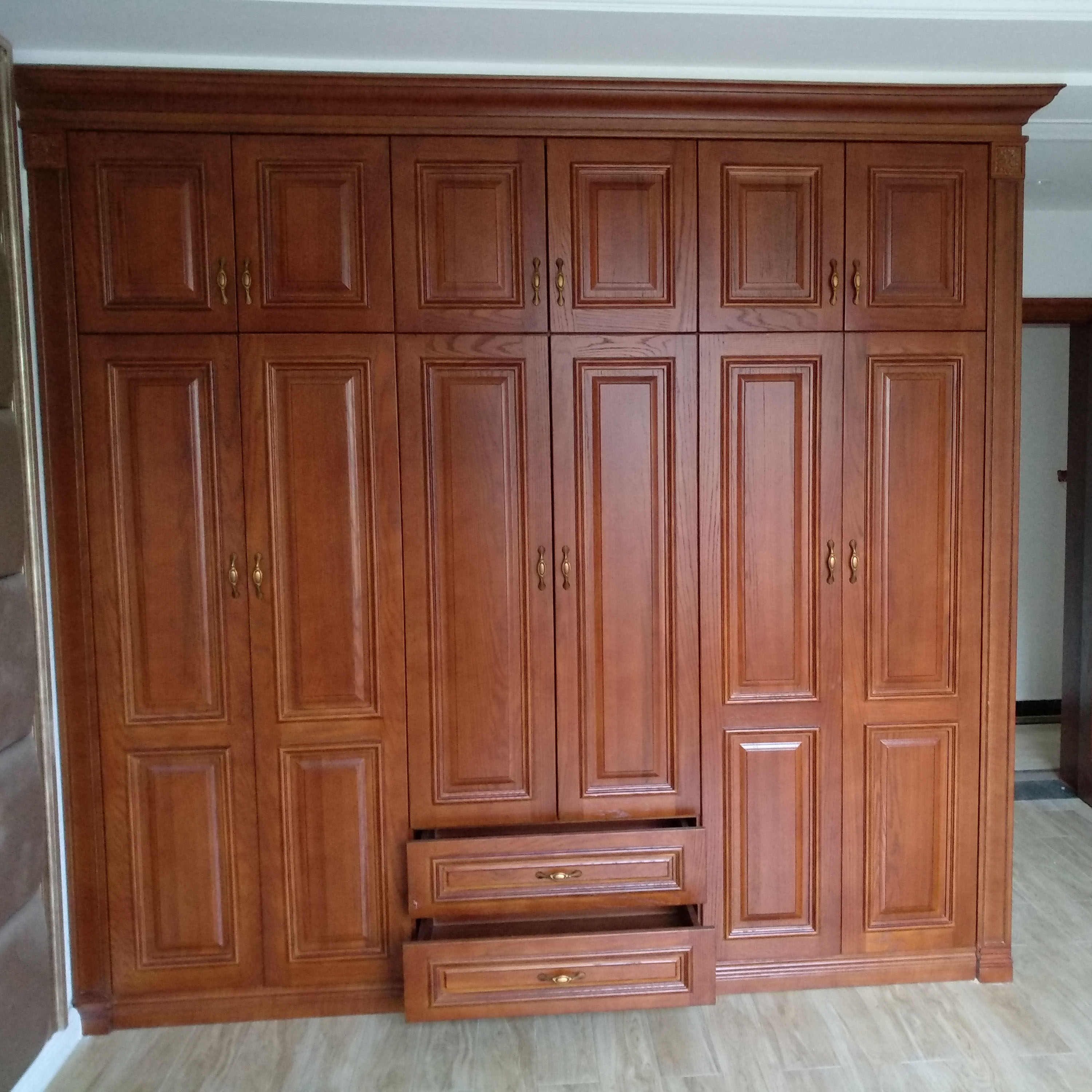 实木衣柜定制 原木_全屋定制全实木美国红橡原木烤漆整体走入式衣柜