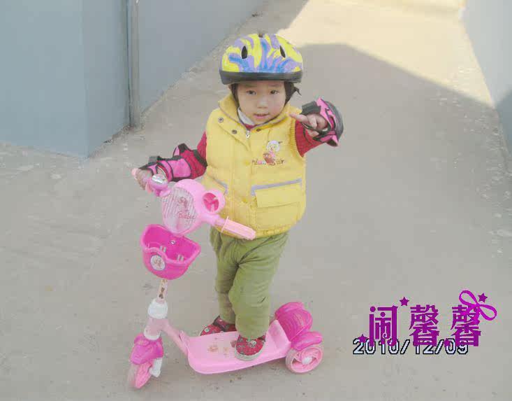 可坐专业儿童滑板车幼童宝宝小孩手推车溜溜车女孩1-2