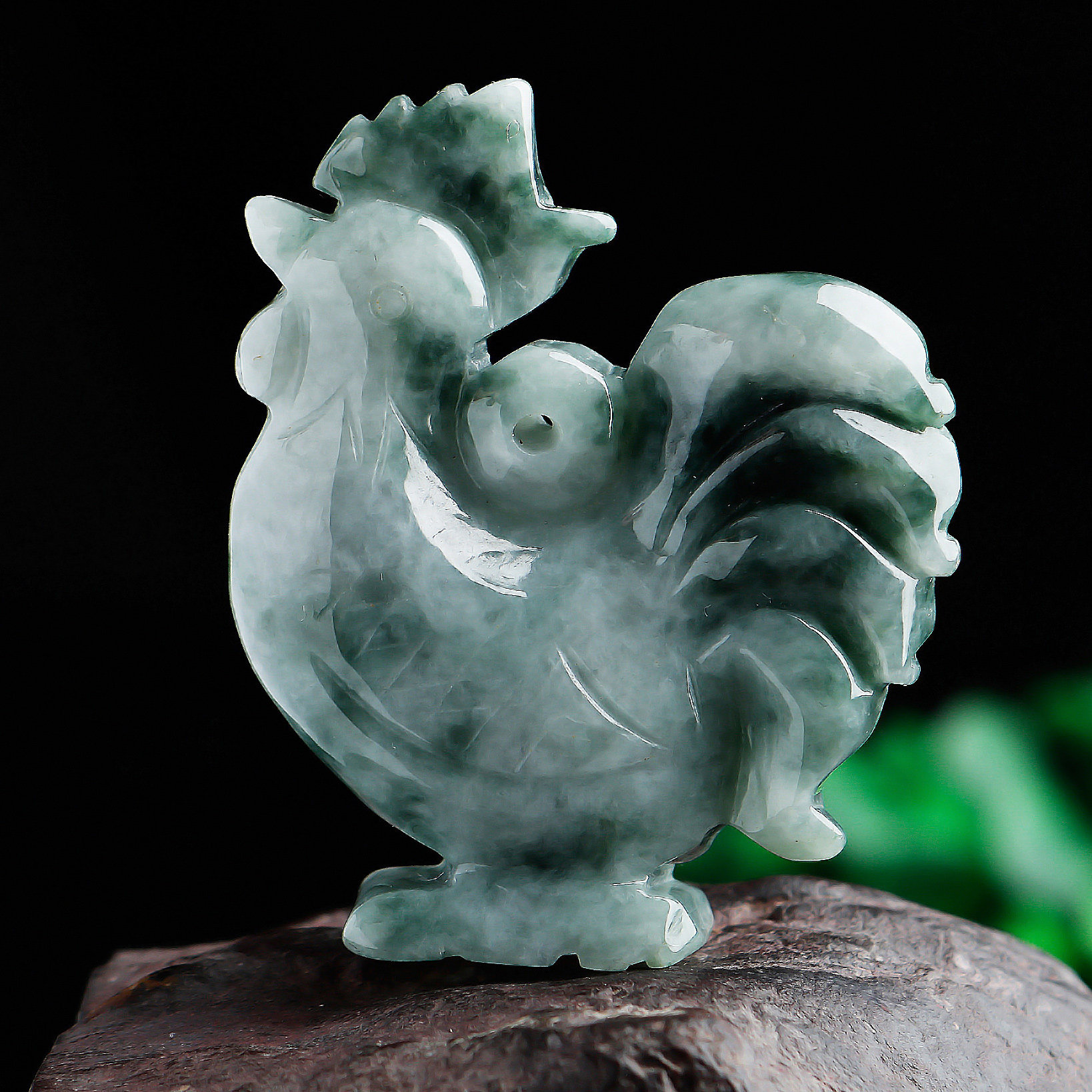 大件翡翠立体鸡玉吊坠正品a货玉石飘花好彩头生肖鸡牌玉坠挂件