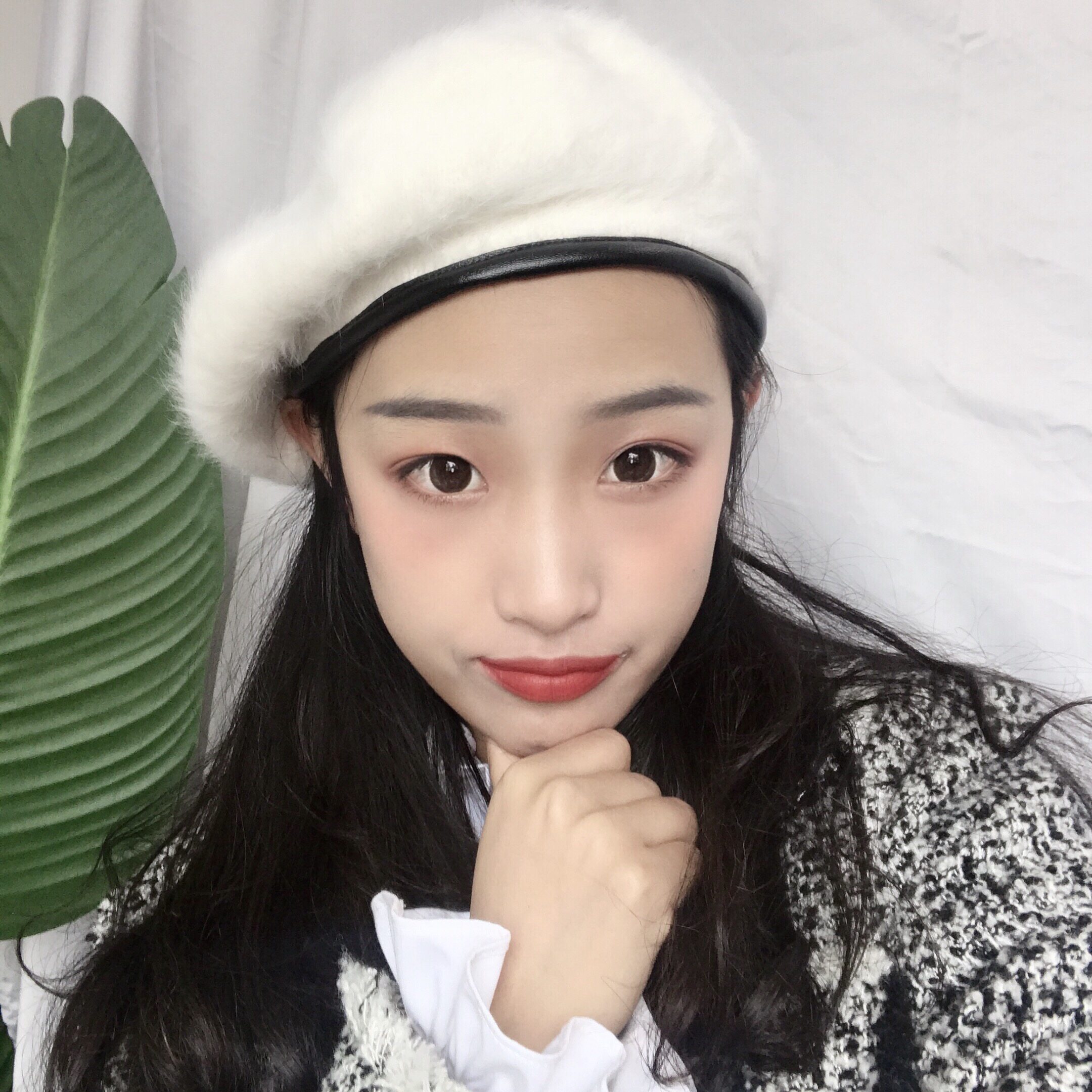 白色贝雷帽女兔毛皮边可调节毛绒绒兔毛画家帽子秋冬优惠券