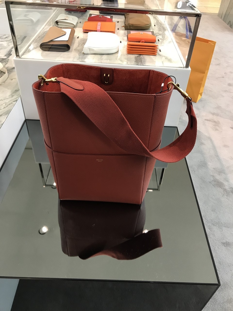 celine sangle,sangle 德国代购celine 思琳 sangle 大号 菜篮子全皮 灰褐色砖红色包邮