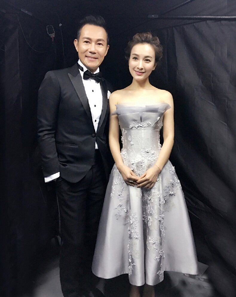 人气出租明星同款吴昕礼服主持演出生日宴会连衣裙新娘结婚敬酒