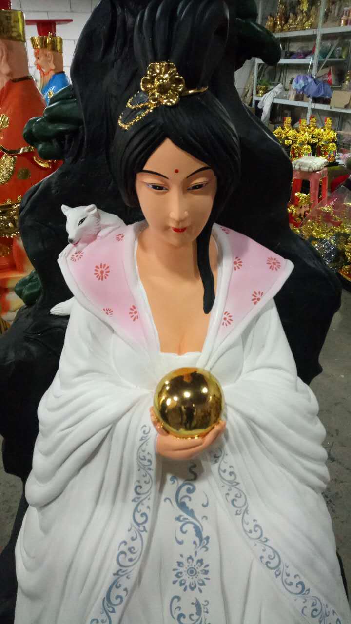 厂家直销 玻璃钢 树脂佛像白衣彩绘 狐仙 九尾狐狸1.08米