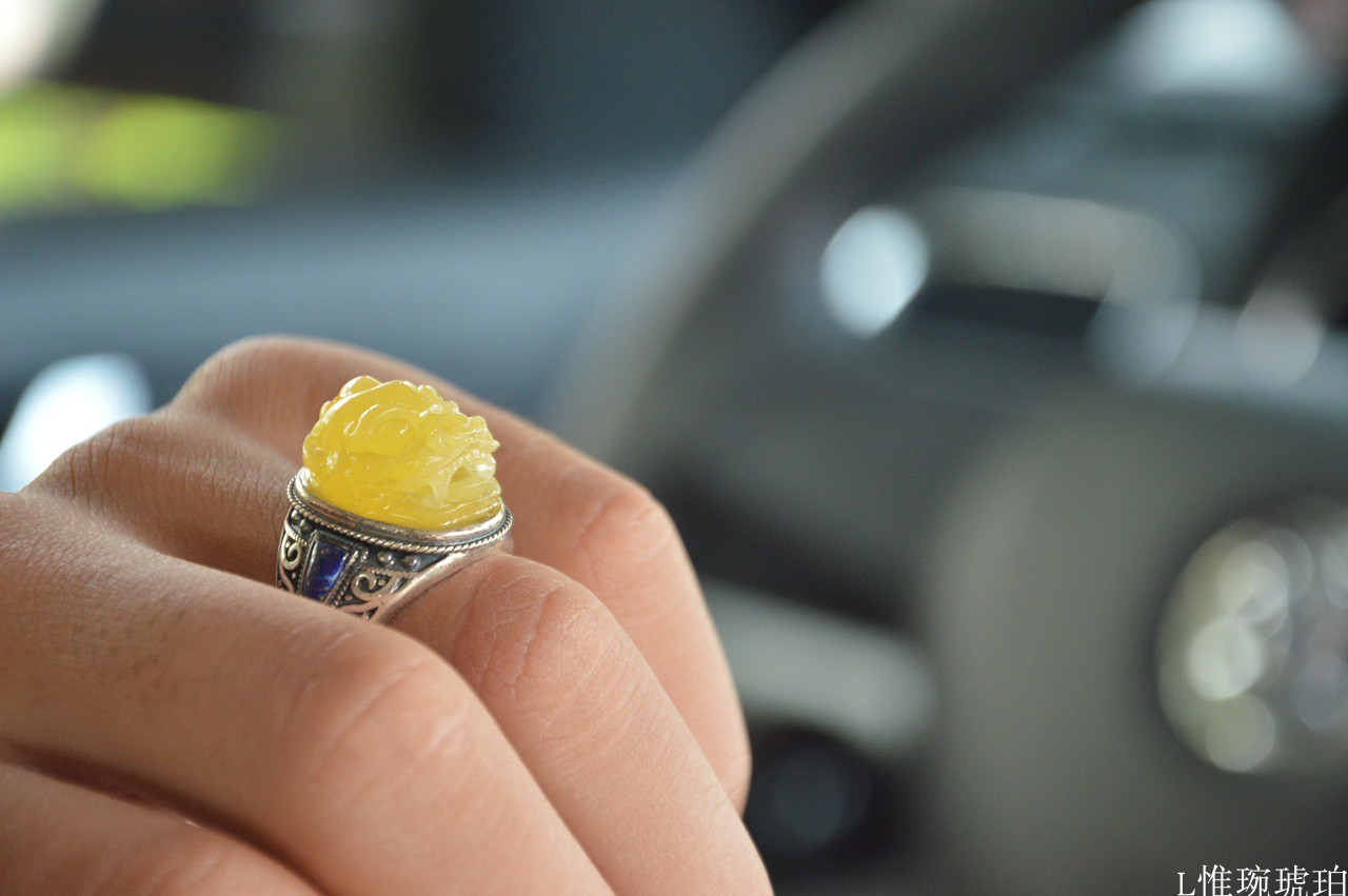 蜜蜡戒指天然蜜蜡貔貅原矿蜜蜡苏工雕刻男士女戒指