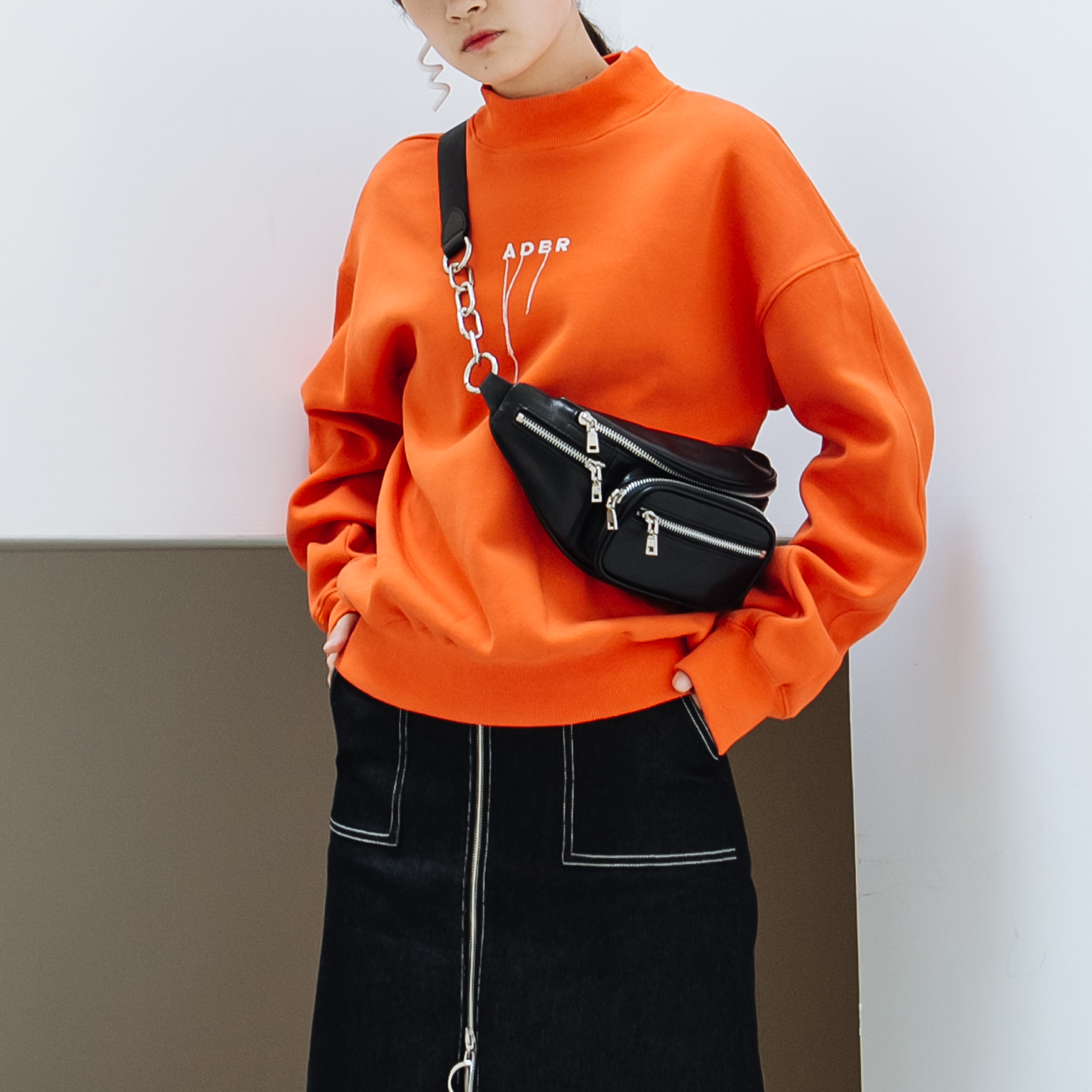 2017秋新款南瓜橙色明星同款宽松半高领套头刺绣花中长卫衣女外套