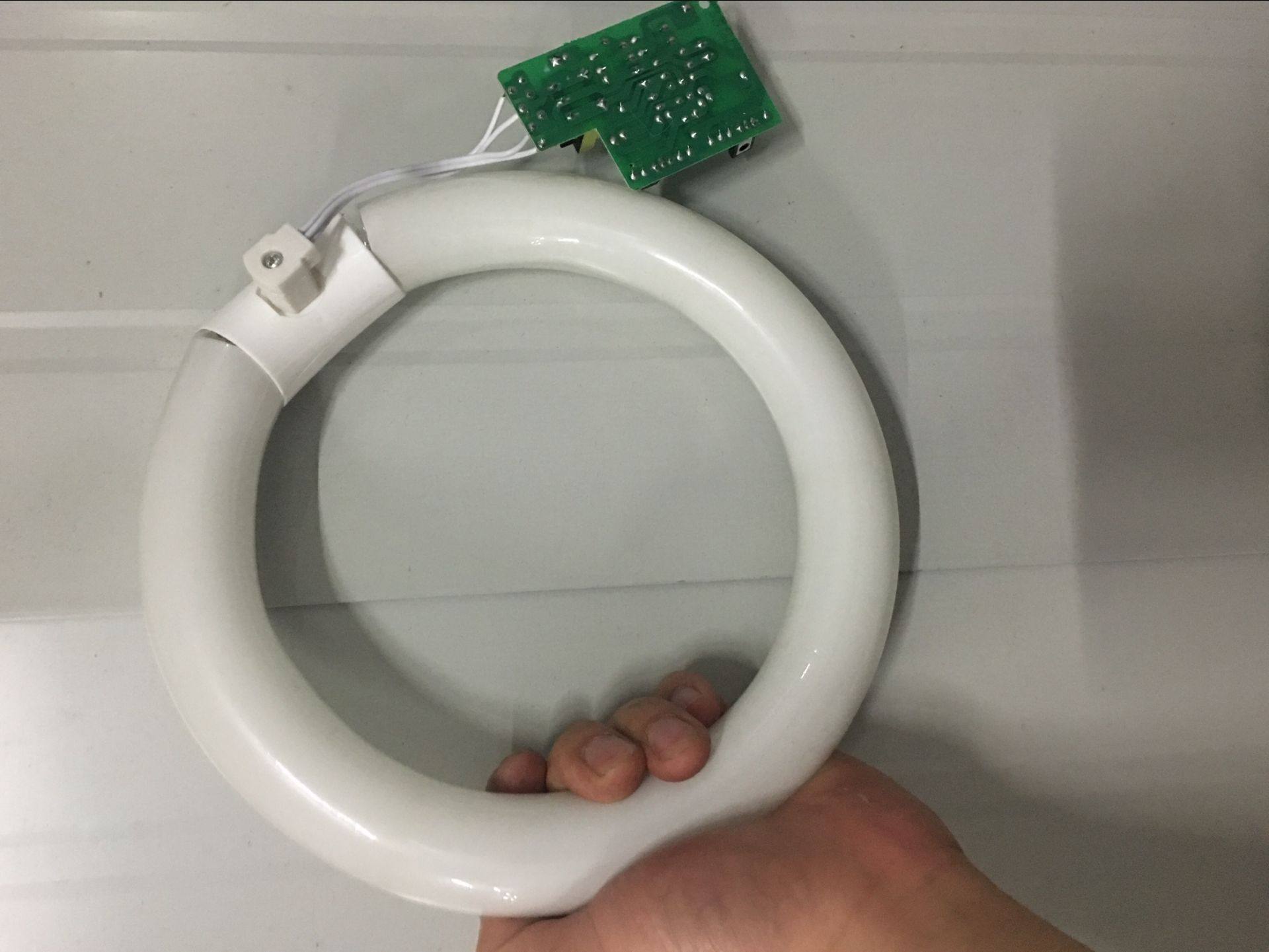 一折环形灯管22w