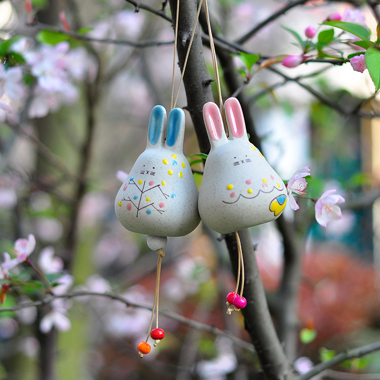 风铃随风摇曳,闯入你的梦中