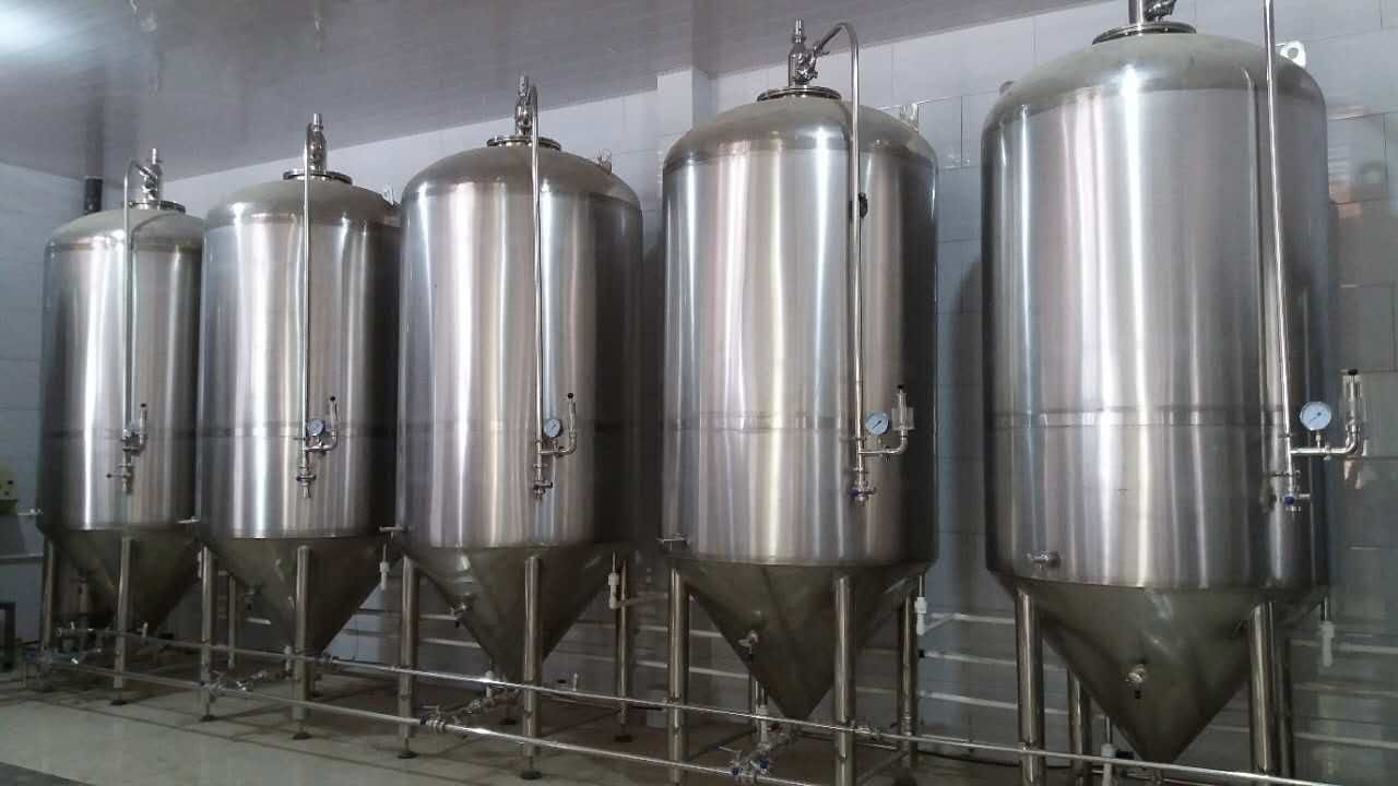 特价精酿啤酒设备_直销定做不锈钢全自动精酿啤酒设备生产线啤酒酿酒