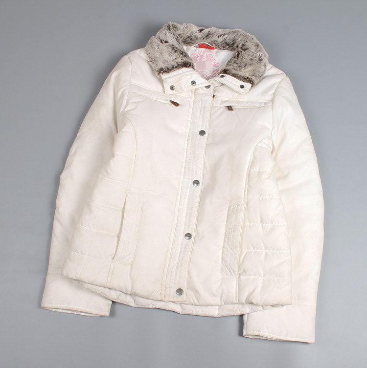 白色毛领棉服女_清仓女士白色棉衣加厚款棉袄仿真毛领冬装保暖棉服