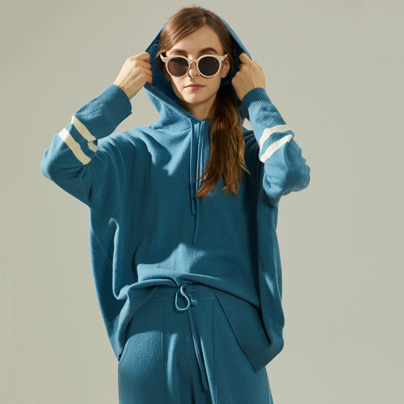 连帽_2018秋冬新款女士小开叉休闲慵懒羊绒羊毛拼条撞色针织卫衣帽衫