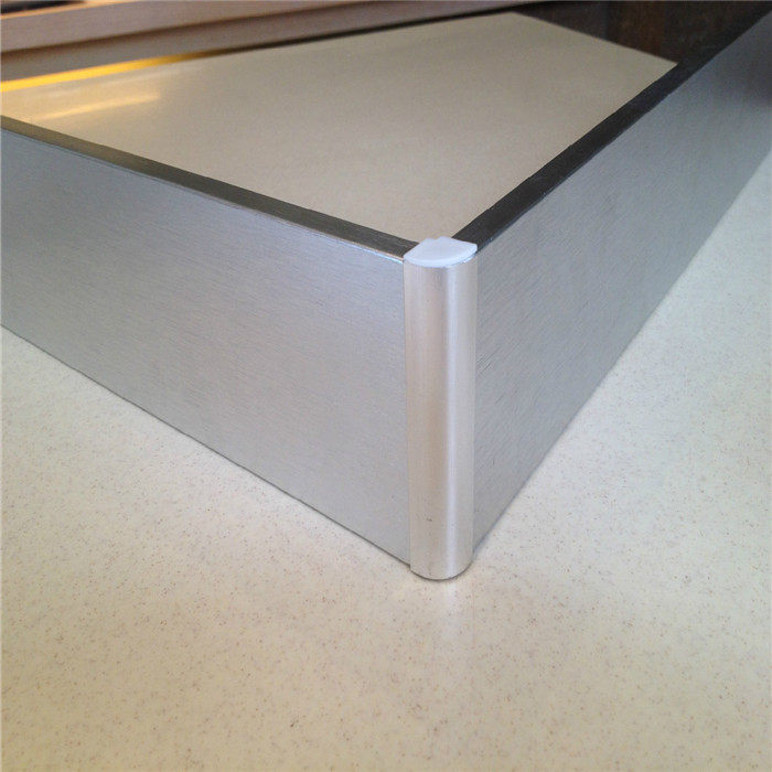 一折不锈钢踢脚_厂家直销办公室玻璃隔断铝合金踢脚线不锈钢踢脚线高