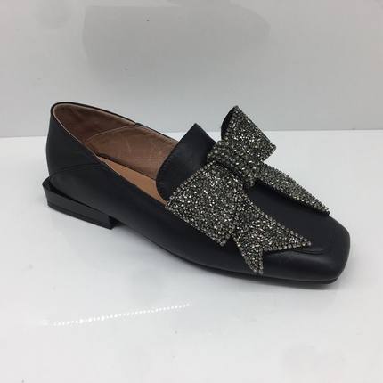 caesar凯撒大帝2017秋冬 新品女鞋浅口休闲女板鞋头层牛皮鞋子潮_7折