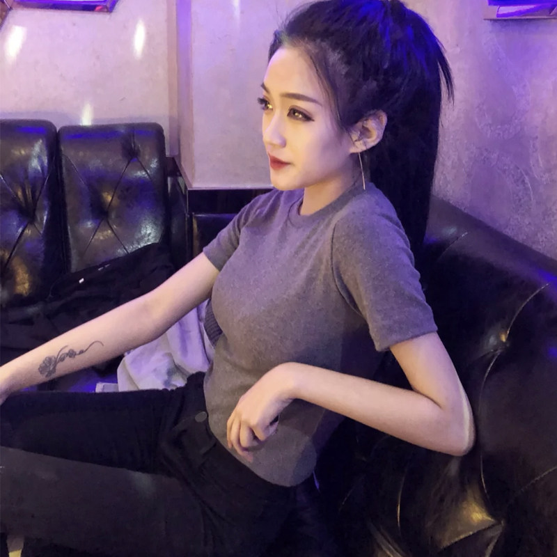 社会短袖女t恤_社会女衣服精神女快手红人禽兽妹妹同款上衣纯色显瘦