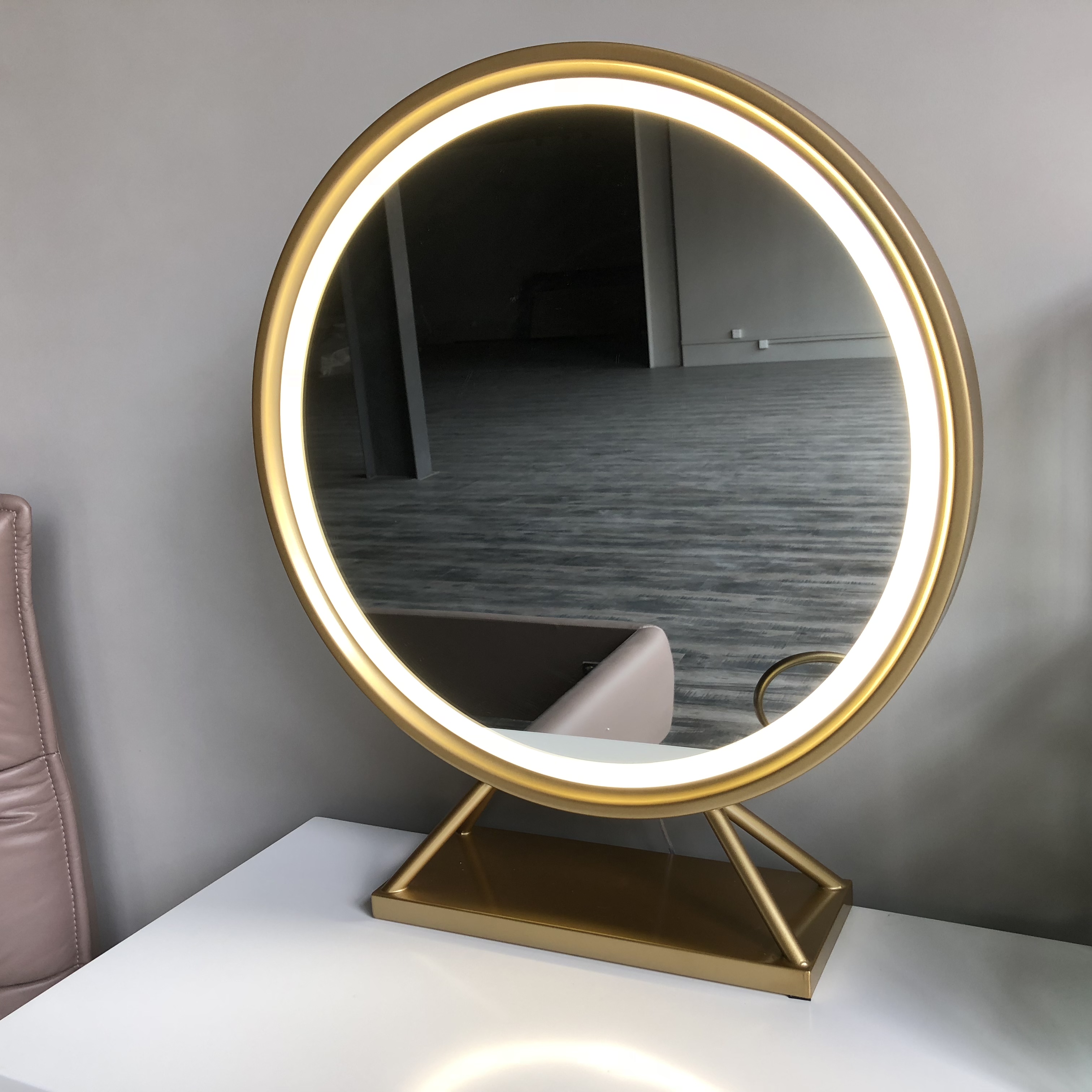 北欧创意金色化妆镜子圆形梳妆台镜壁挂镜卧室镜浴室镜ins镜子优蝗