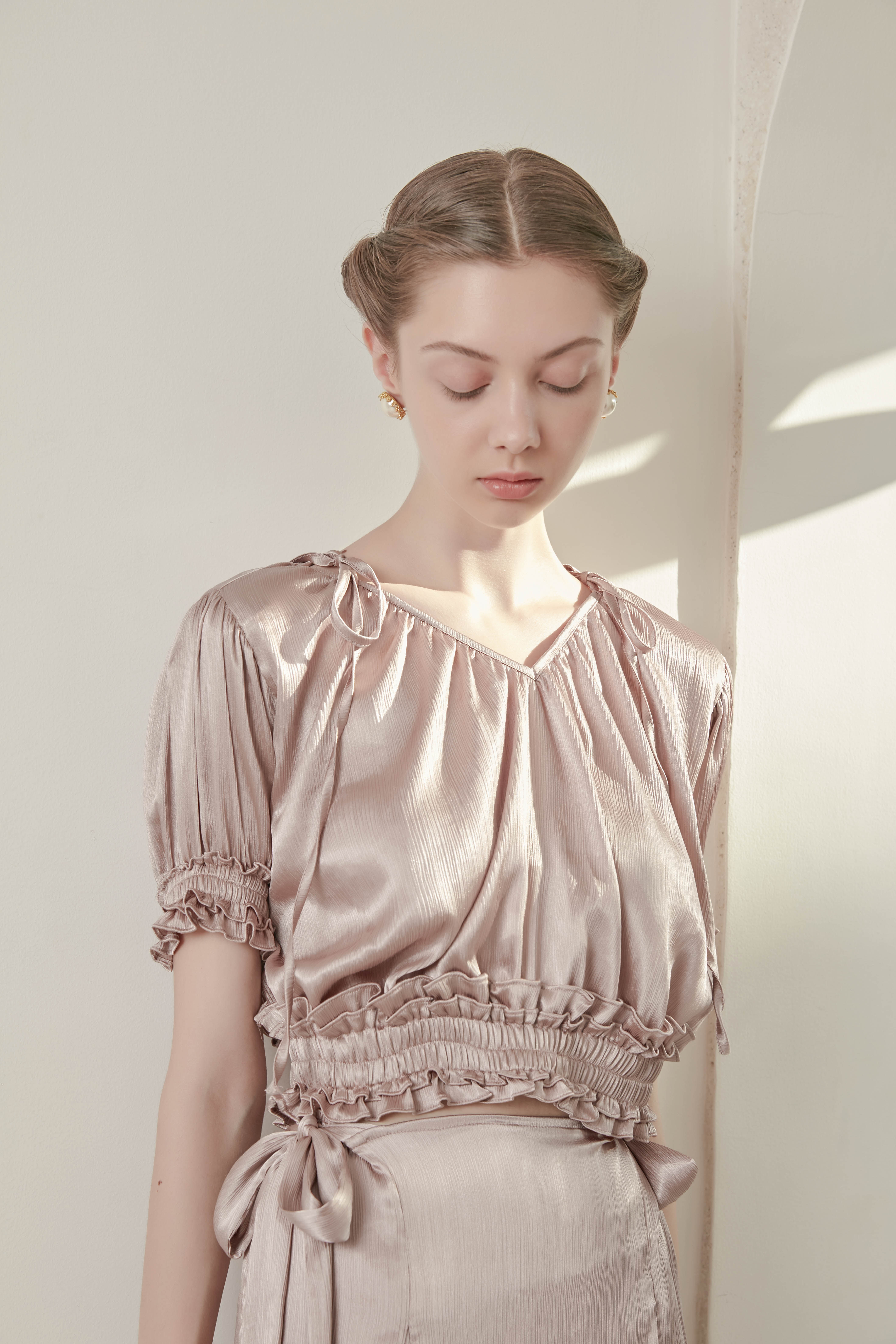 一折银河万岁_银河万岁/croise/风干玫瑰上衣 浪漫柔软褶皱荷叶原创