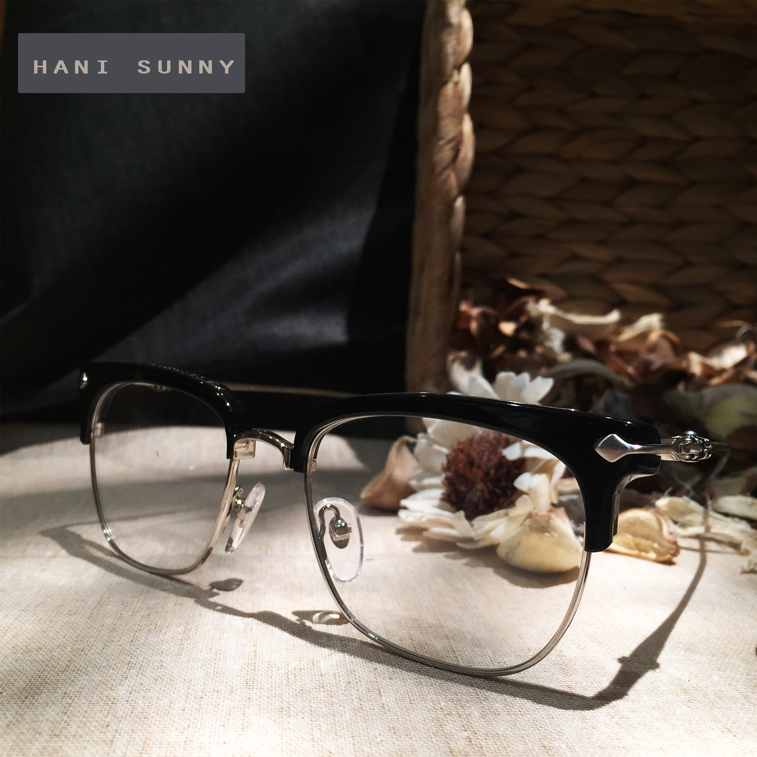 特价女款近视眼镜_复古半框近视眼镜女平光镜男光学镜架商务明星同款