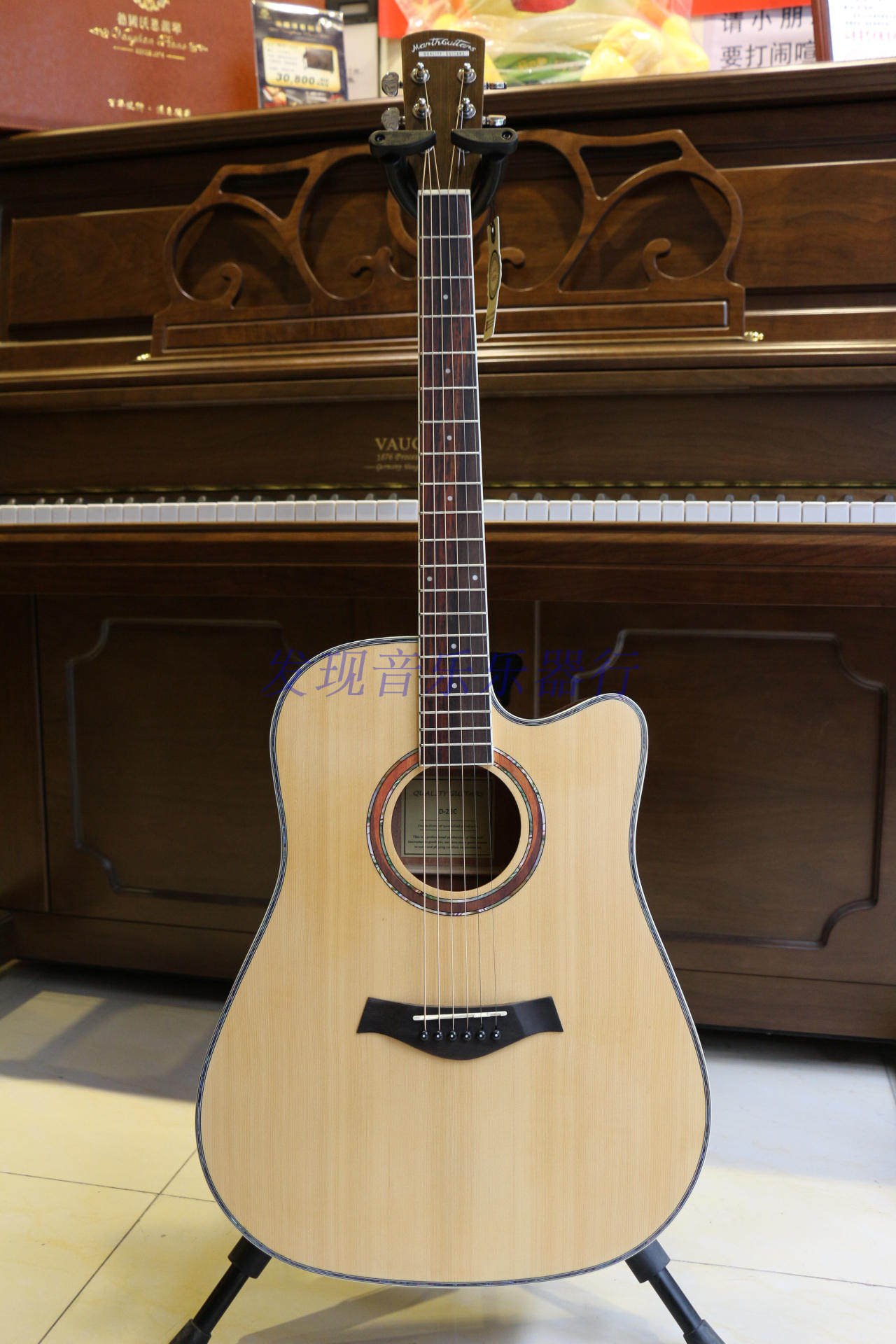 民谣吉他41寸云杉沙比利_【发现音乐】marth 马斯 d22c t22c 云杉
