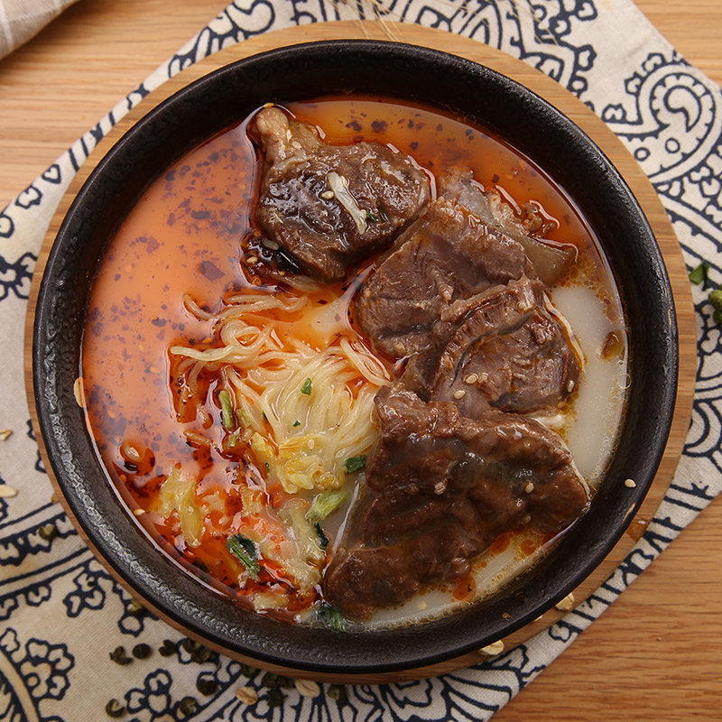 热销日式拉面_番尼鱼新品日式藤椒牛肉面条速食面拉面方便面非油炸1人