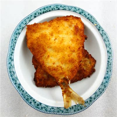 宝宝喜欢 粘粉深海鱼排 油炸美味 肉质鲜嫩 美味竹夹鱼鱼排