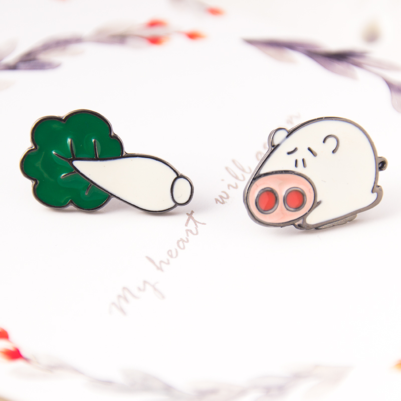 热销个性配饰_日韩搞怪猪拱白菜胸针迷你个性百搭配饰外套情侣手工