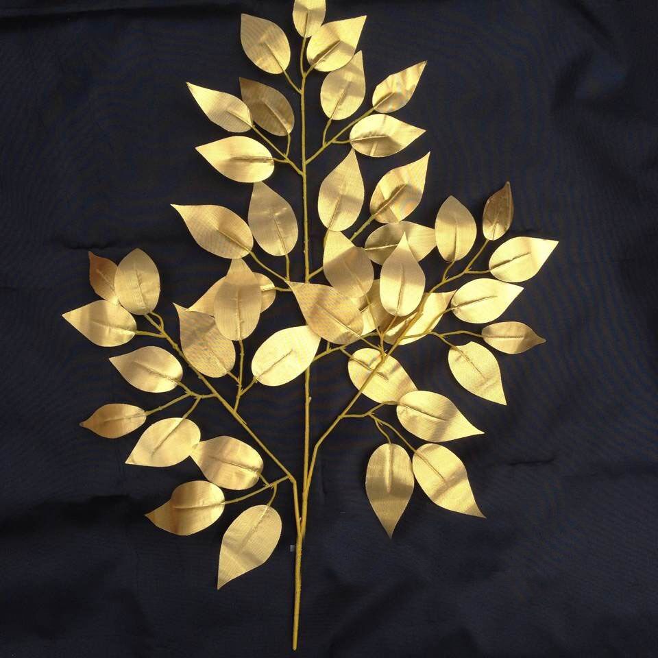 金叶树 装饰_仿真金叶子 金色树叶金钱叶绿色植物 装饰假树叶子榕树枝